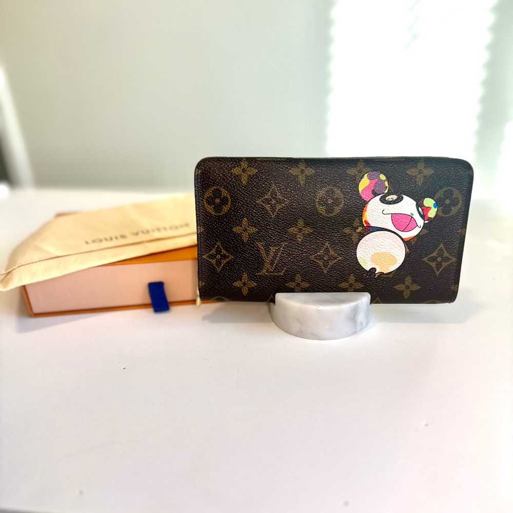 Louis Vuitton Monogram Takashi Murakami Panda Porte-Monnaie Zippy Wallet - Picture 2 of 11